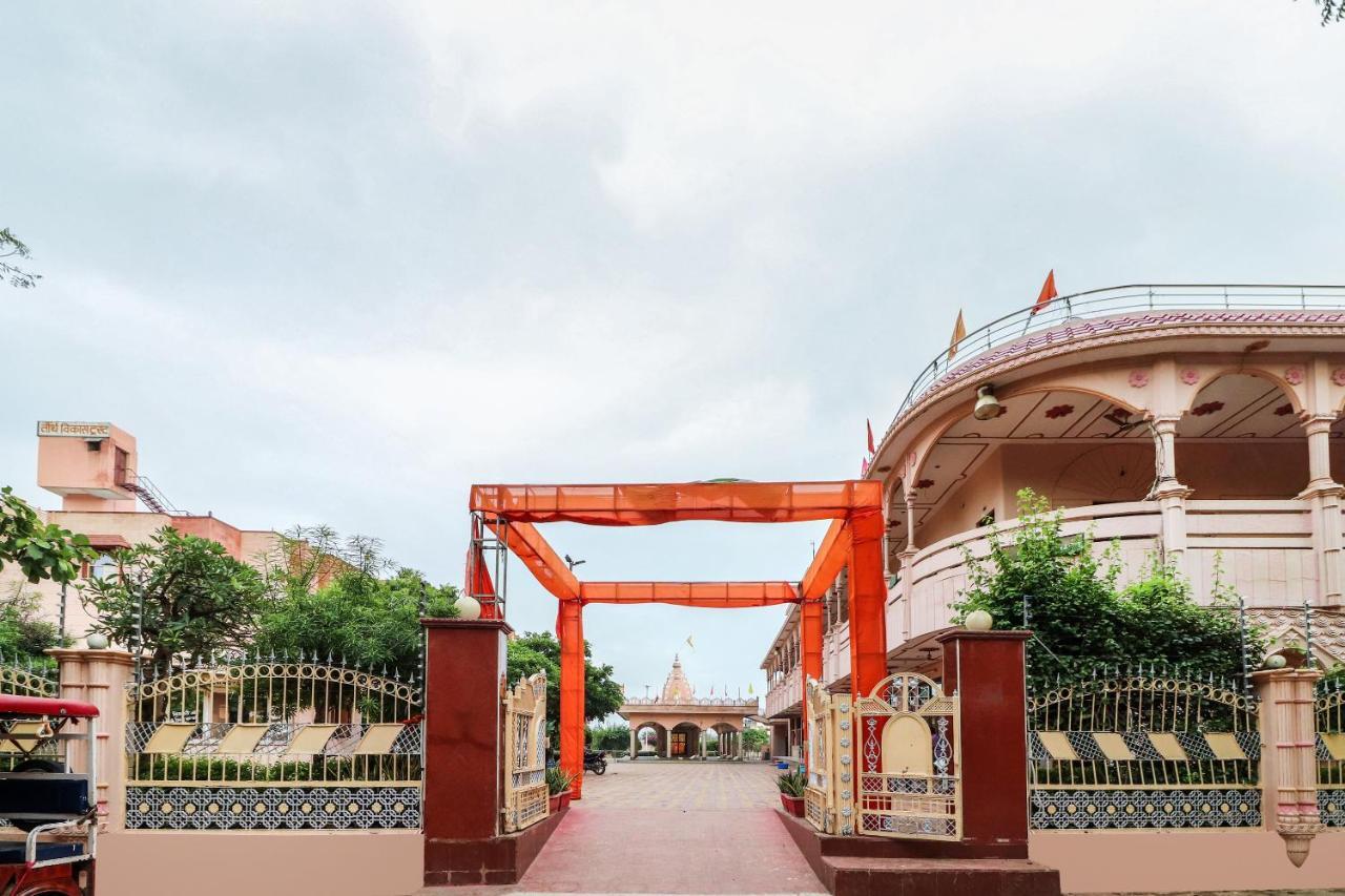 Spot On 60838 Shri Giriraj Dham Hotel Govardhan Exterior foto